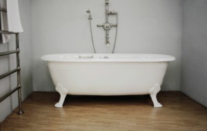 Porcelain Clawfoot Tub