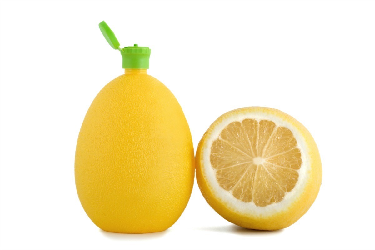 Lightening Hair With Lemon Juice | ThriftyFun