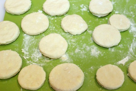 cut shortcakes