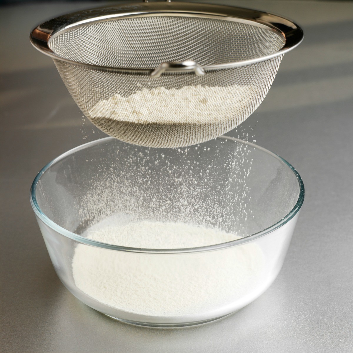 sifting-flour-without-a-sifter-thriftyfun