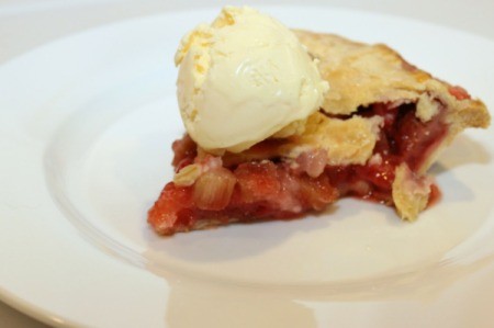 pie slice with ice cream