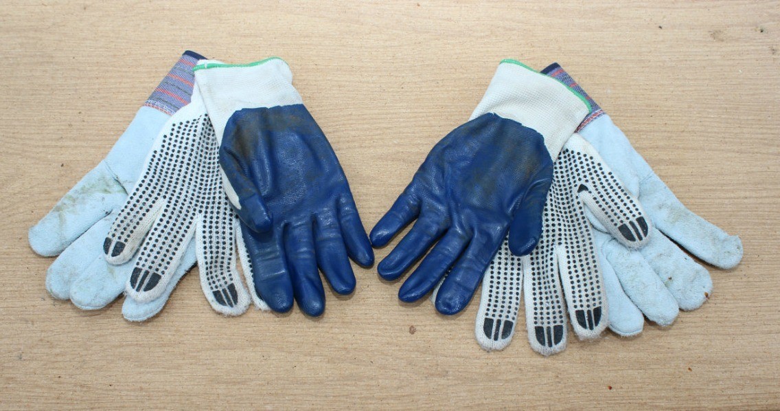 Homemade Blackberry Pulling Gloves ThriftyFun