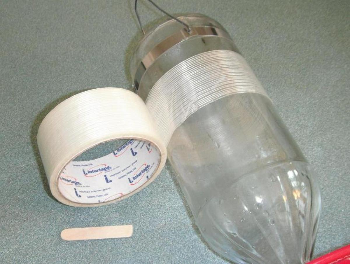 Packing Tape To Keep Ants Out Of A Hummingbird Feeder Thriftyfun
