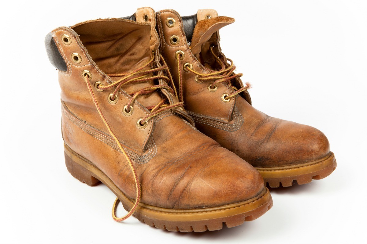 how to get smell out of work boots