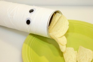 mummy pringles can 2