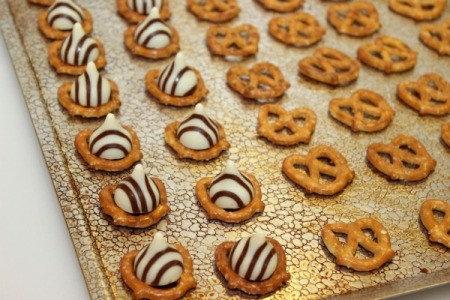 add hugs to pretzels