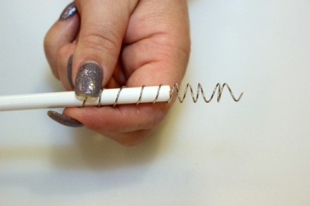 wrap wire around pencil