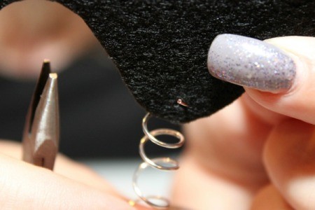 attach spring to bat