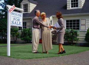 Choosing a Real Estate Agent to Sell Your House