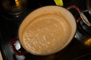 Roasted Garlic and Cauliflower Soup