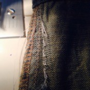 Bottom threads messy