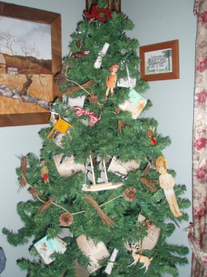 Vintage Memories Christmas Tree
