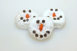 Mini Doughnut Snowmen