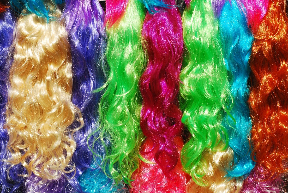 dye synthetic wig