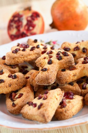 Pomegranate Finger Cakes