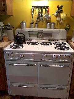 1940s Gas Cook Stove