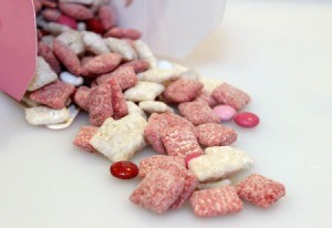 puppy chow in heart box 2