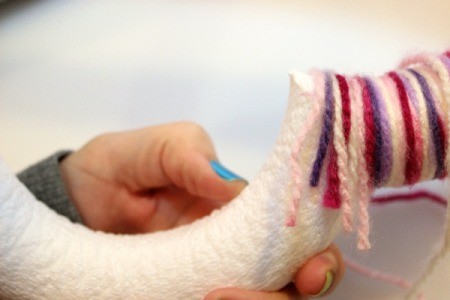 cover center with yarn