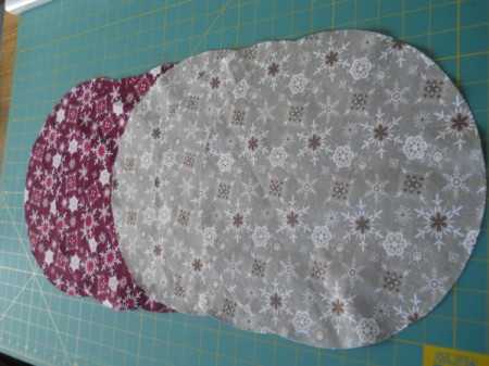 Six cut fabric circles.