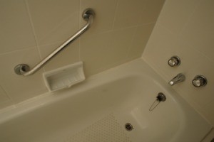 Discoloration In A Fiberglass Bathtub, How To Remove Black Spots In Bathtub