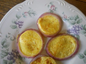 Scrambled Eggs in an Onion Ring