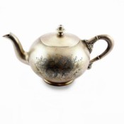 silver tea pot