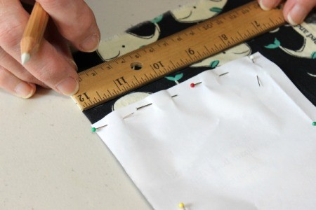 Padded iPad Pouch - measure out seam allowance 3