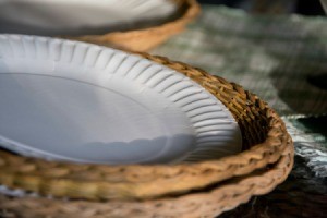 Wickker Paper Plate Holders