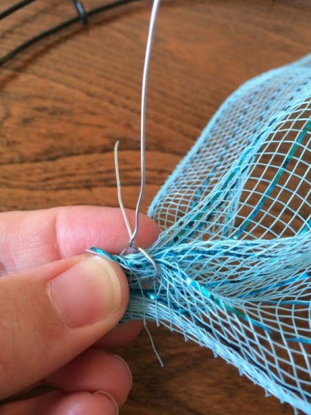 wrap wire around end of mesh