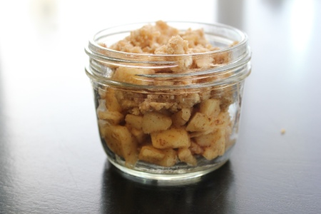 Apple crisp made in a canning jar.