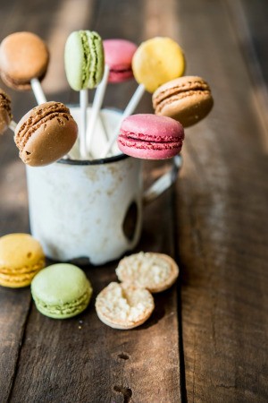 macaroons on a stick
