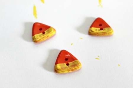 paint lower part yellow