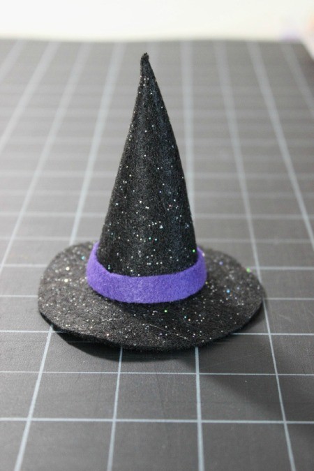 Making a Mini Felt Witch Hat | My Frugal Halloween