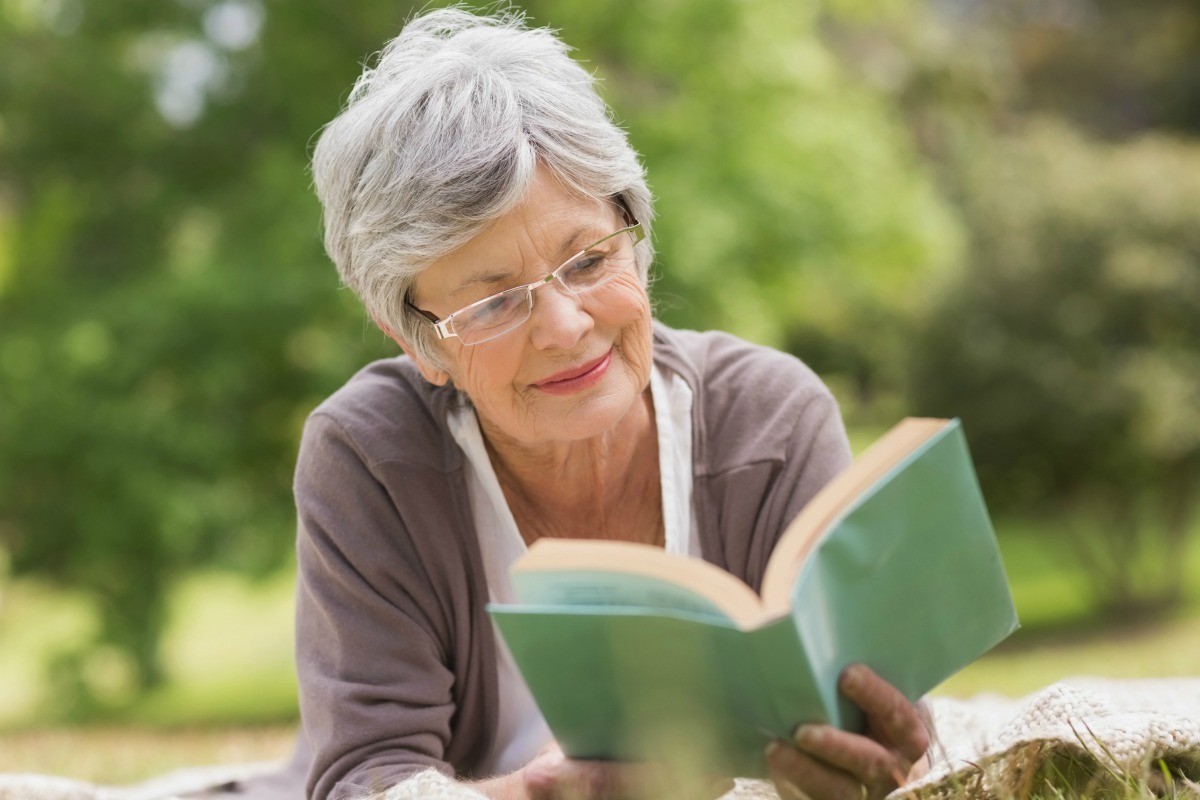 hosting-a-senior-book-club-thriftyfun