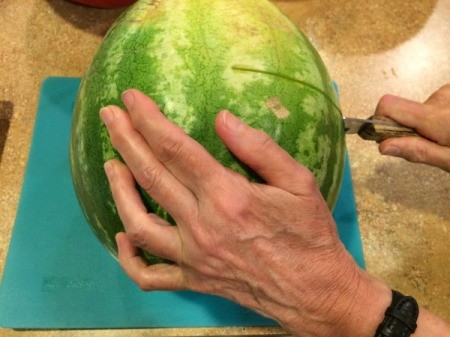 cut melon in half 1