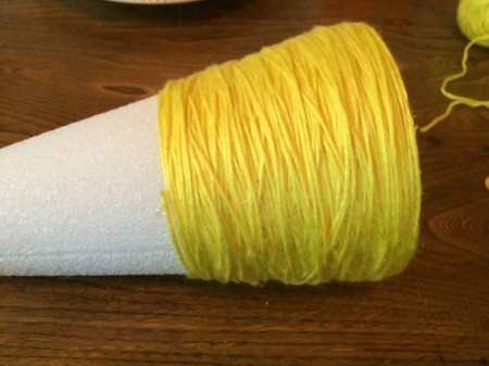 wrap yellow yarn 3