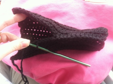 slip stitching to create thumb hole