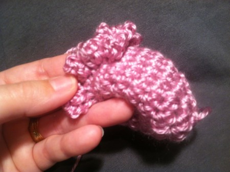 Crocheted Newborn Mitts - Crocheted Newborn Mitts - adding ruffle