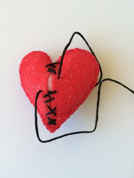 make sewn heart 2