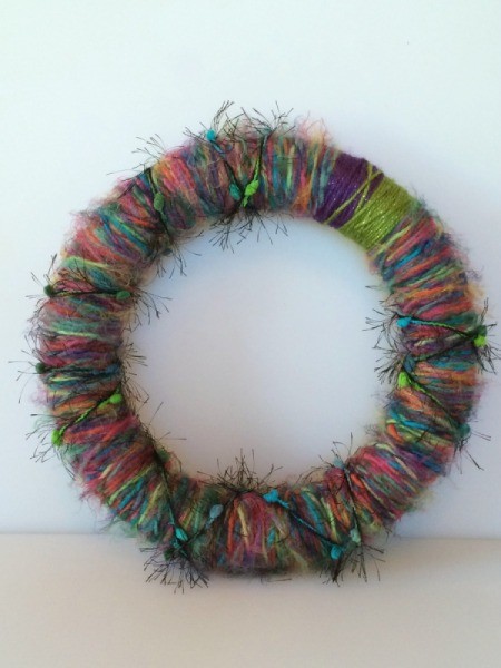 wrap wreath with yarn 3