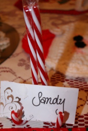 A candy cane place card