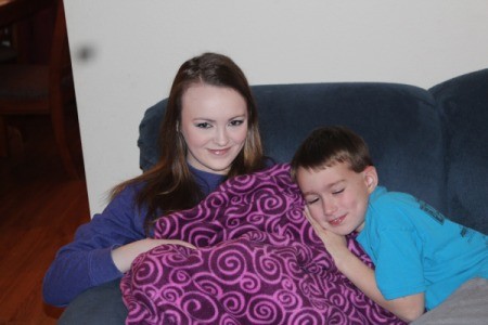 First Sewing Project: Fleece Blanket - cuddle with blanket