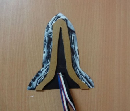 glue two pieces of case together