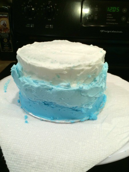 apply medium blue icing