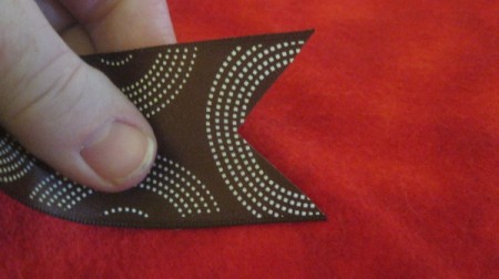 showing cut with ribbon open