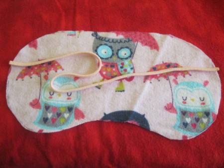 lay elastic on right side of mask