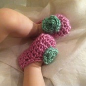 Easy Newborn Crocheted Booties