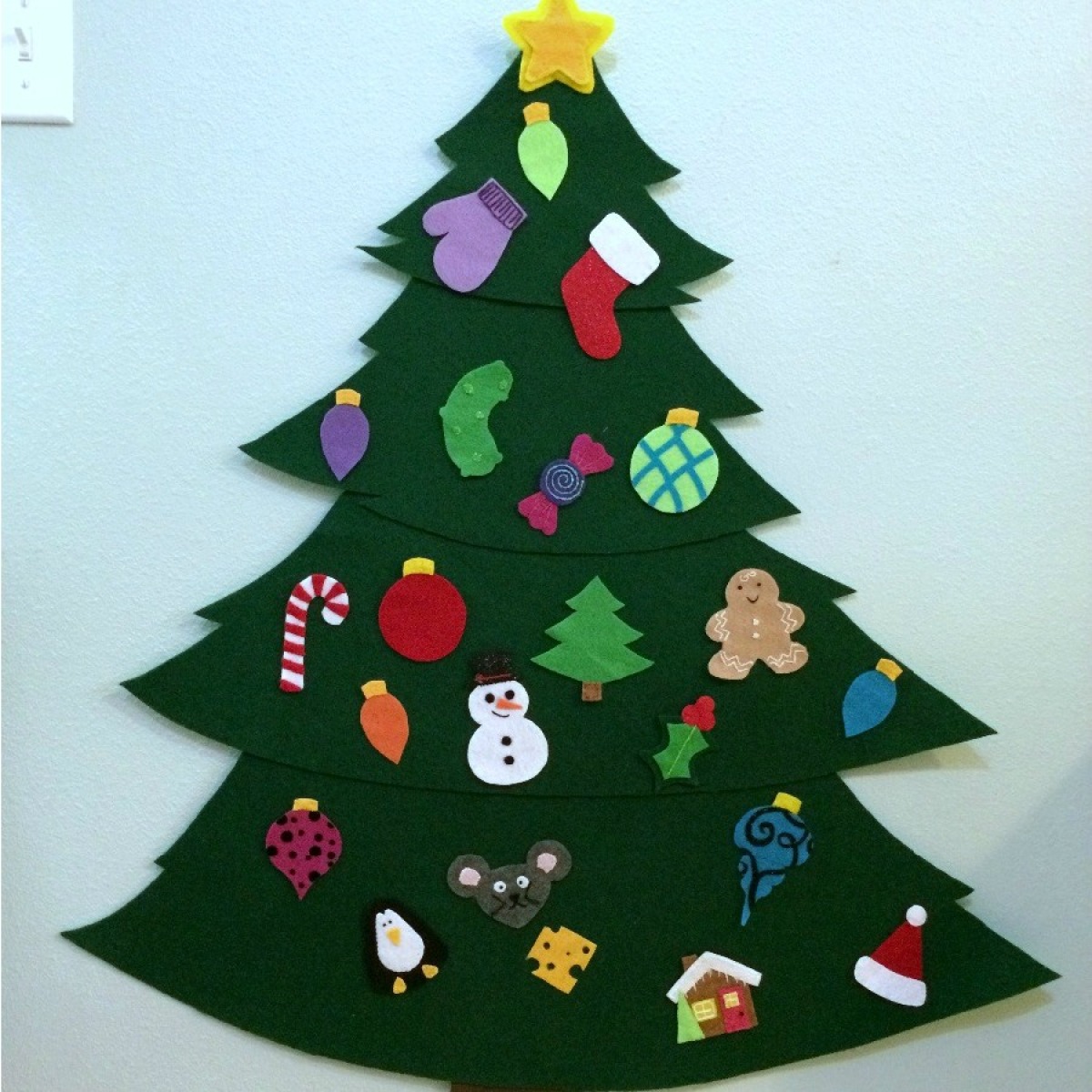 Felt Christmas Tree With Ornaments | My Frugal Christmas