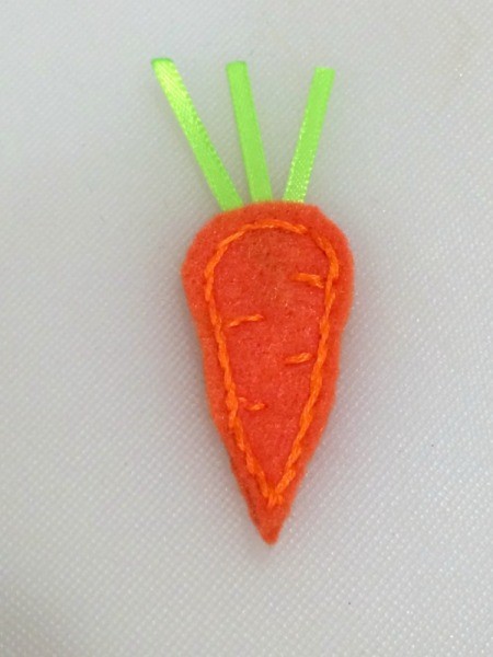 Felt Carrot Pin