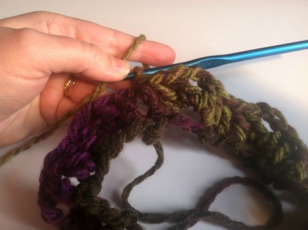 Fan Pattern Crocheted Cowl